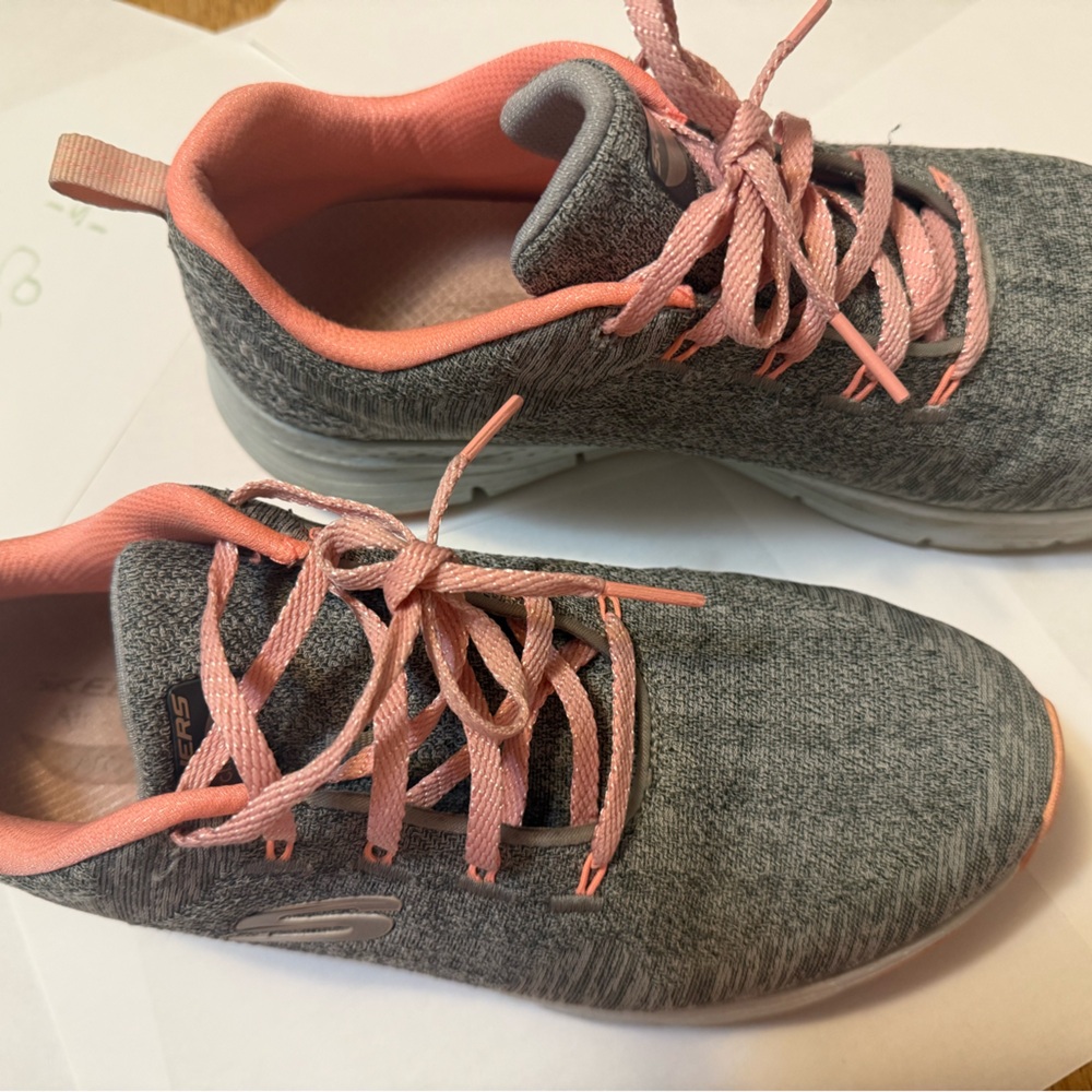 Skechers Arch Fit